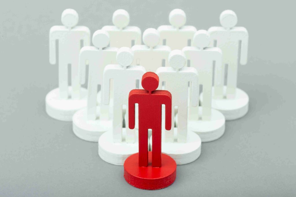مدیریت منابع انسانی چیست؟ چگونه بهترین تیم را استخدام، حفظ و توسعه دهیم؟
